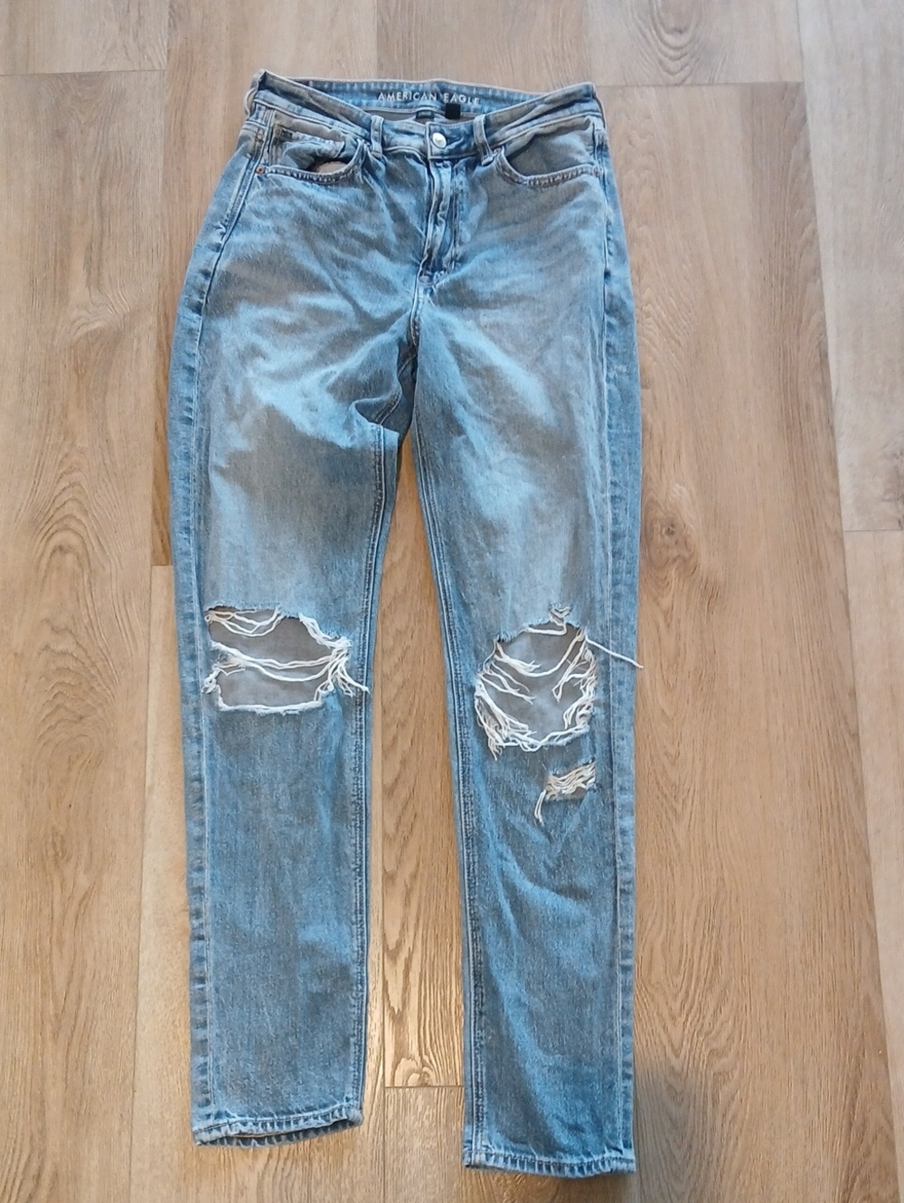American Eagle Outfitters Mom X Long 6 Light Blue Distressed Boyfriend Jeans